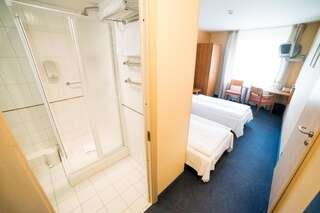 Отель Hotel Tigra Приекули Двухместный номер эконом-класса с 2 отдельными кроватями-2