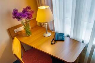 Отель Hotel Tigra Приекули Двухместный номер эконом-класса с 2 отдельными кроватями-4